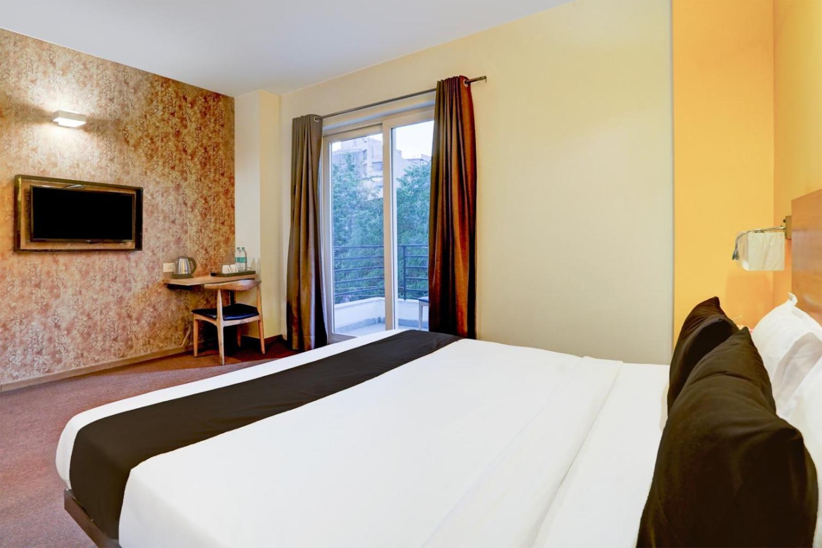 Tela Plaza Near Igi Airport Delhi 4*