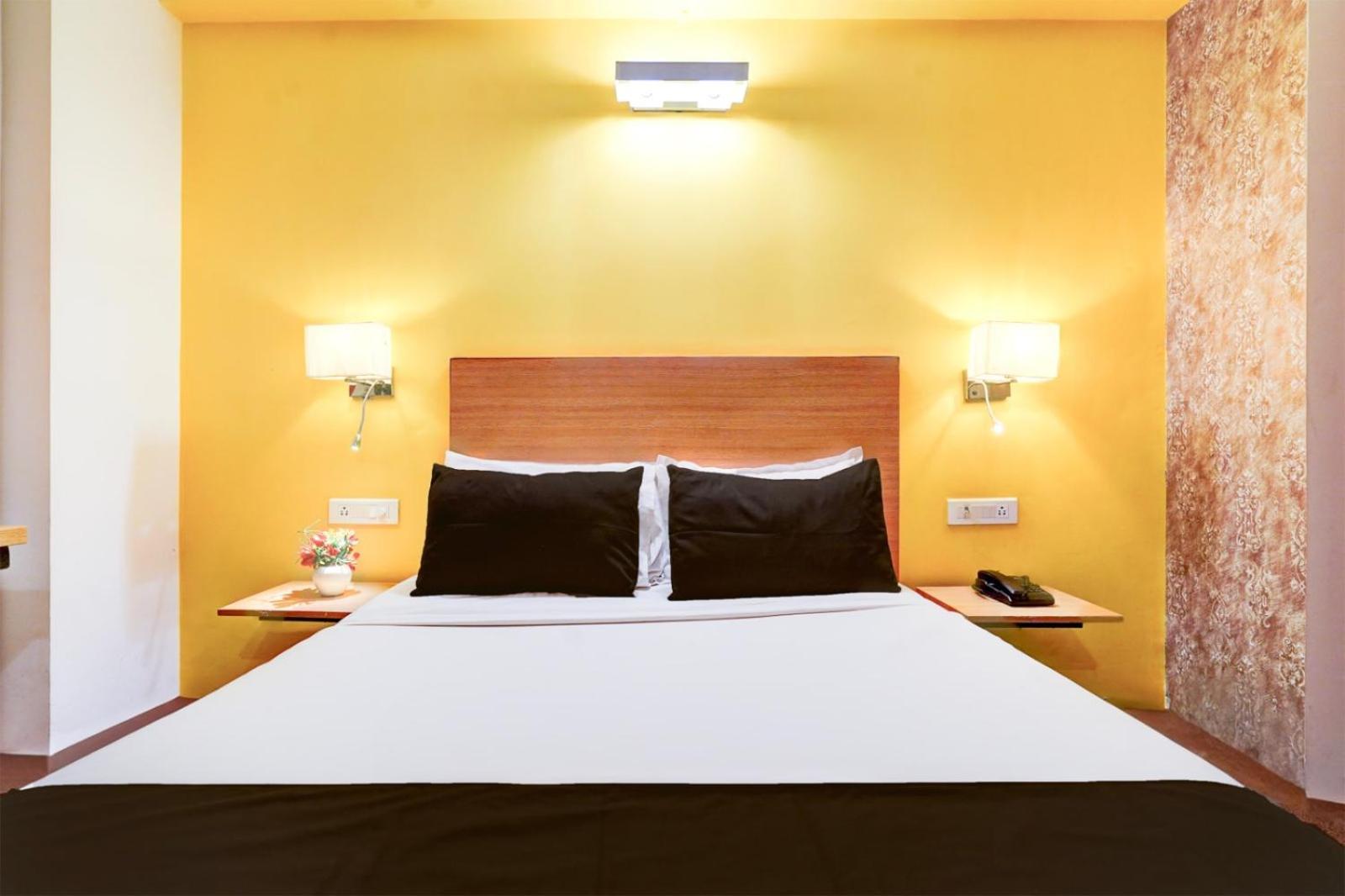 Hotel Tela Plaza Near Igi Airport Delhi 4*