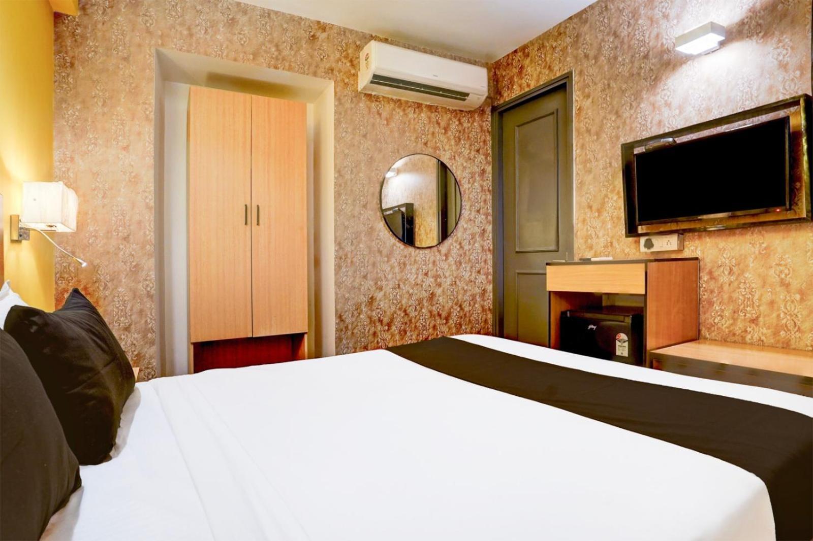 Tela Plaza Near Igi Airport Delhi Hotel